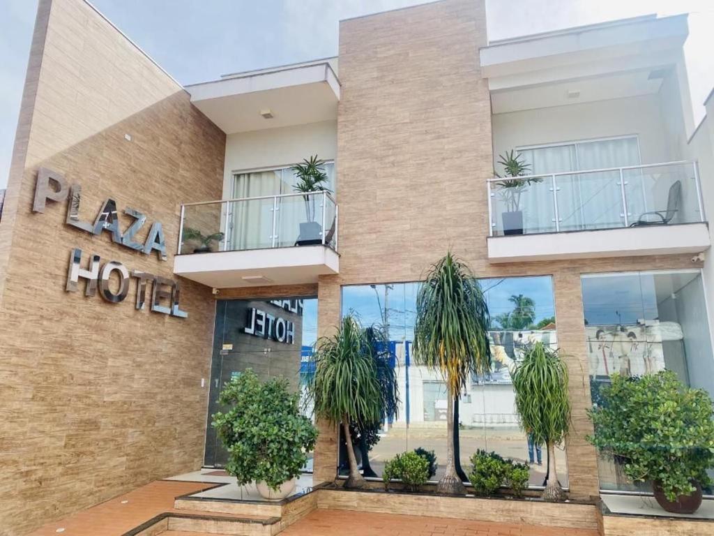 Hotel Plaza Pontes E Lacerda Exterior foto
